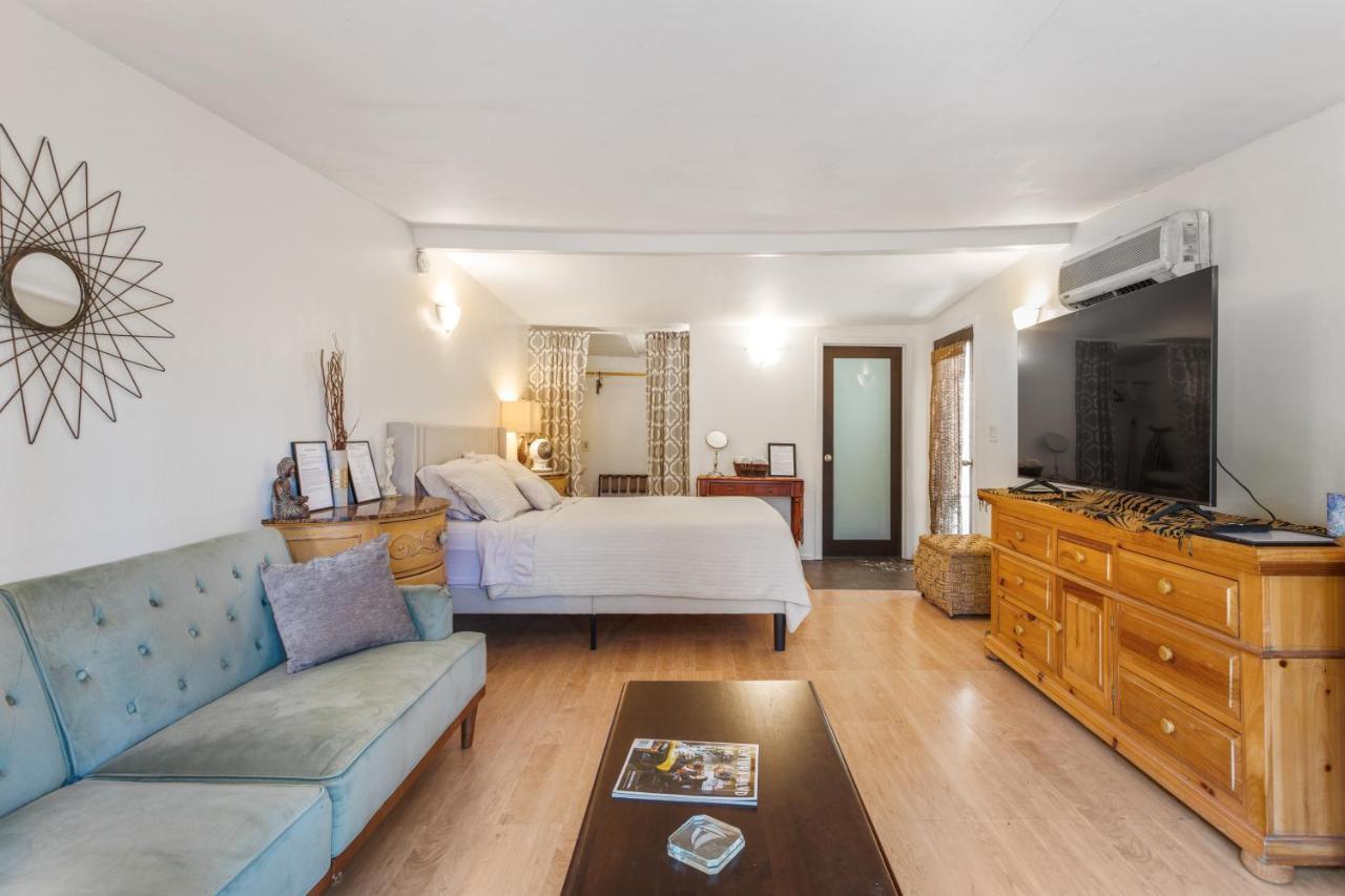 Private Studio City Guest House 洛杉矶 外观 照片